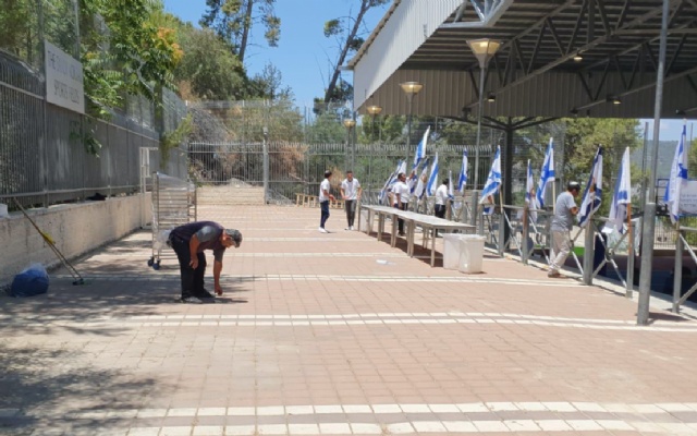 Jewish National Fund | Builders Circle - Building Israel Together | Jewish National Fund Builders Circle - Building Israel's community & social infrastructure. Join the Builders Circle & unlock Israel's potential.